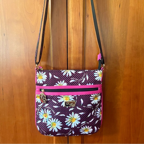 Betsey Johnson Floral Daisies Print Crossbody & Shoulder Bag - Picture 4 of 6